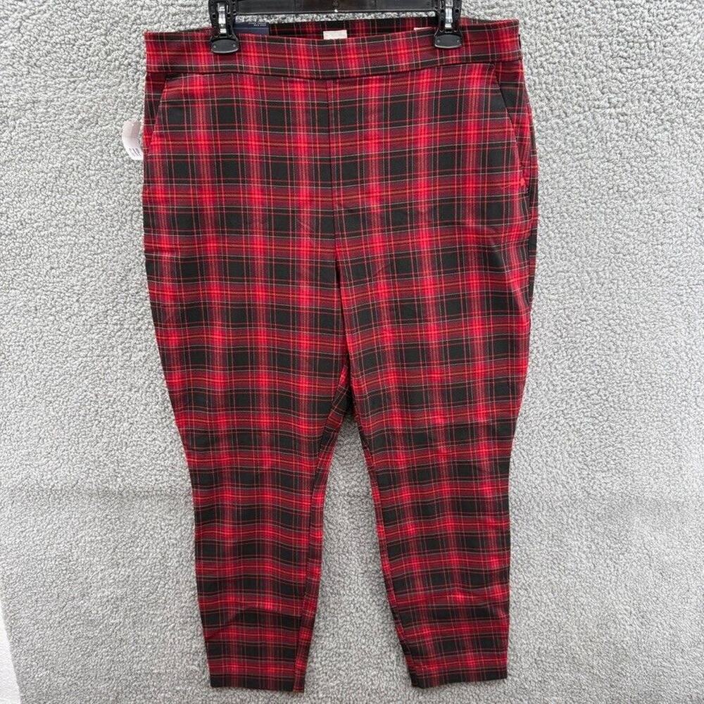 GAP Red and Black Plaid Straight Leg Pants